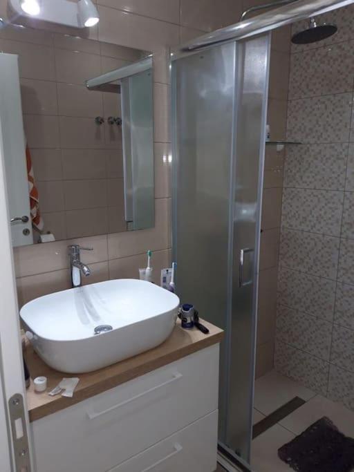 Renovated Apartment With Garden And Parking Space Peraía 외부 사진